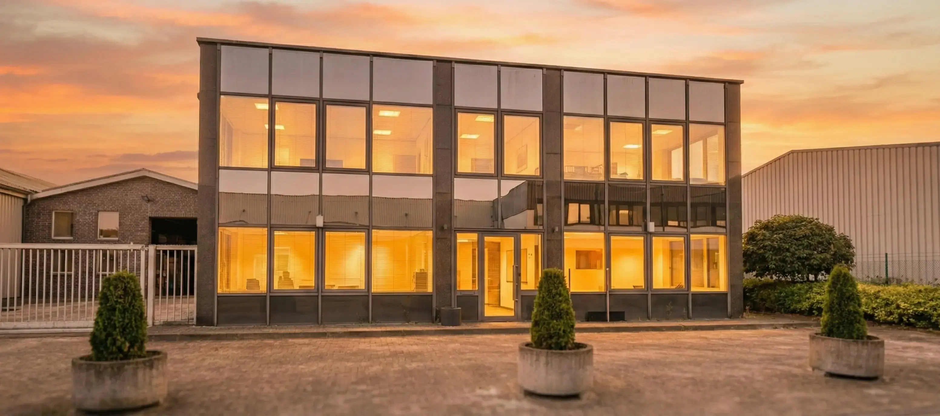 HS Fliesen Service Standort am Abend